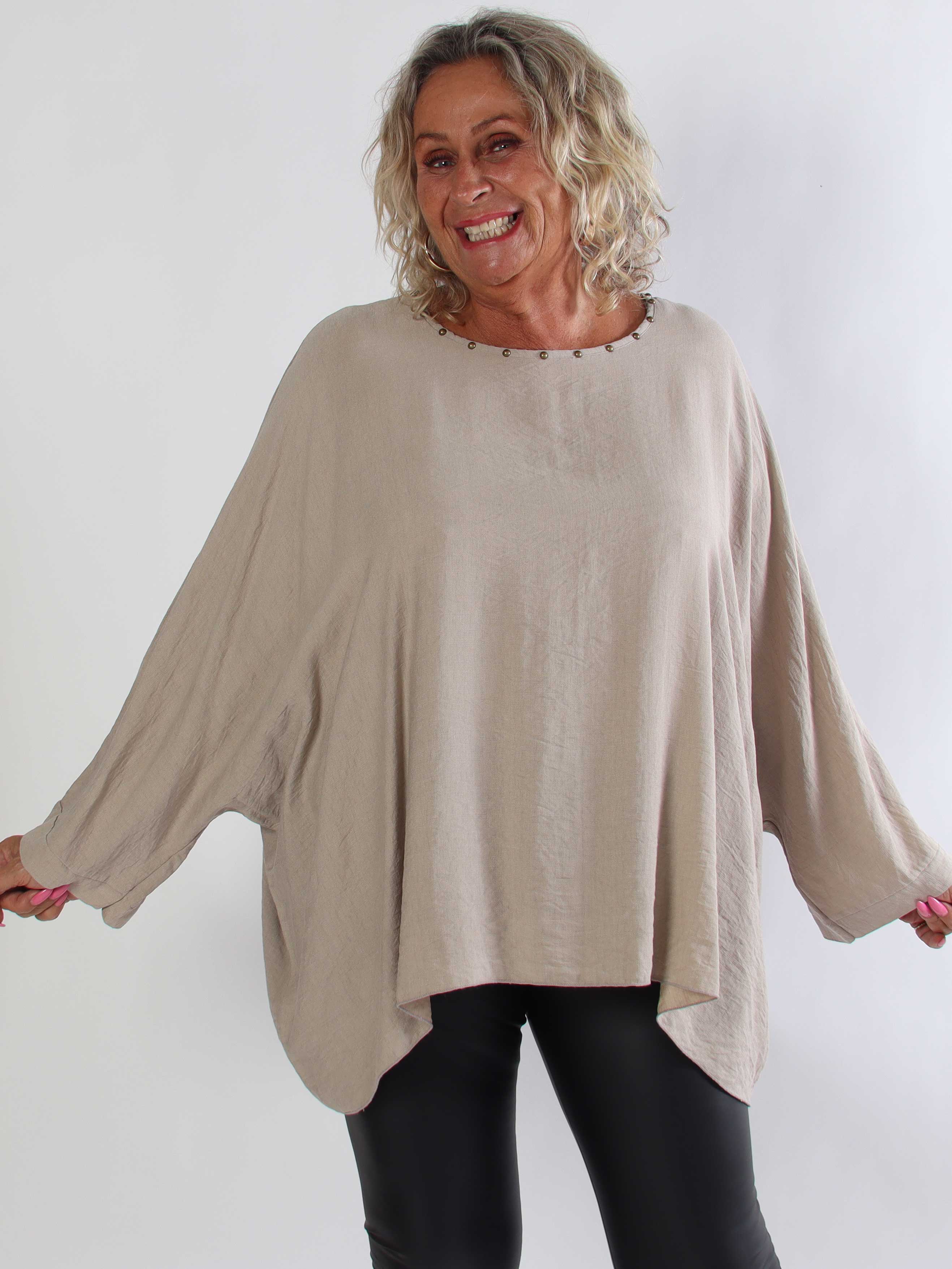 Vienna Shirt - Plus size tunikabluse i viskose med flagermusærmer og fine nittedetaljer